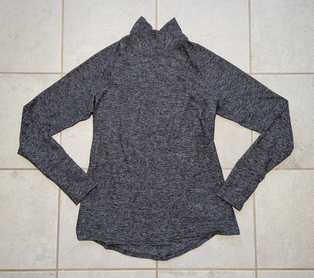 Lululemon Women's Medium Warm Your Core Long Sleeve Pleated Back Heathered Gray